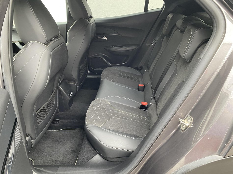 Peugeot 2008 1.2 PT GT