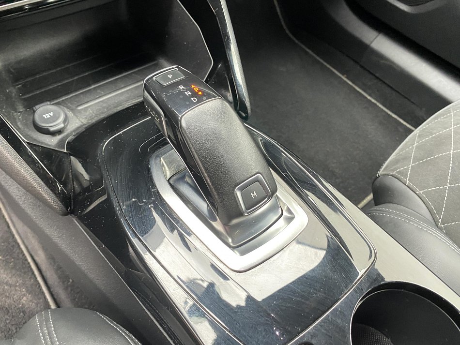 Peugeot 2008 1.2 PT GT