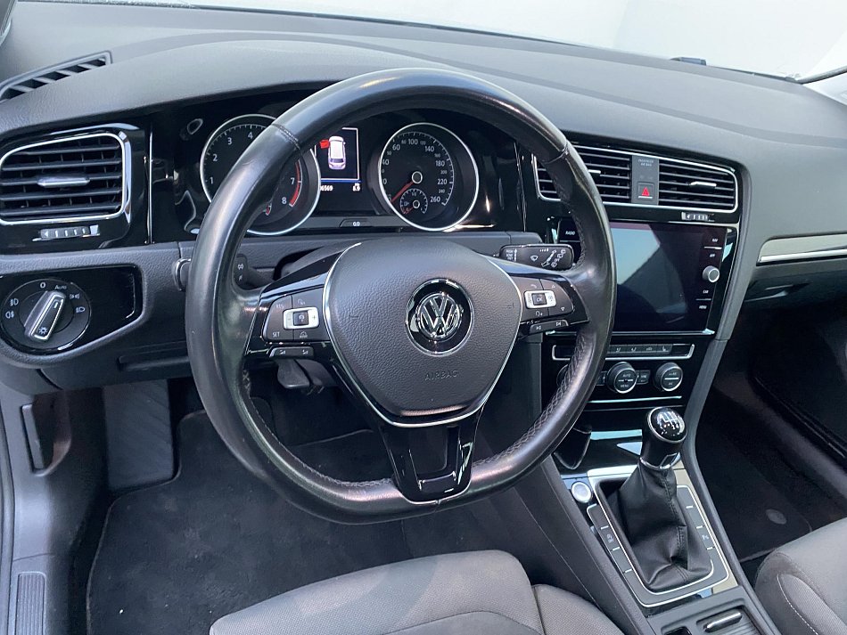 Volkswagen Golf 1.5 TSi Highline