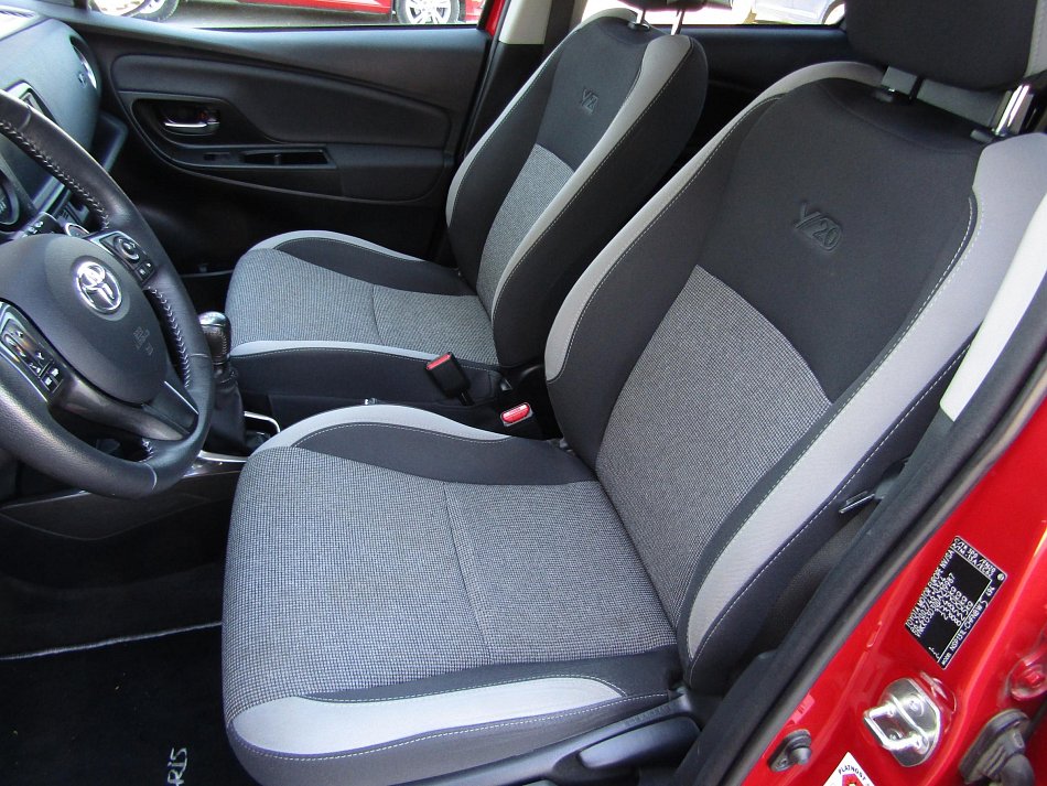 Toyota Yaris 1.5 VVT-i Active
