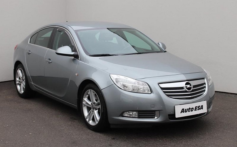 Opel Insignia 2.0 CDTi Cosmo 118kW