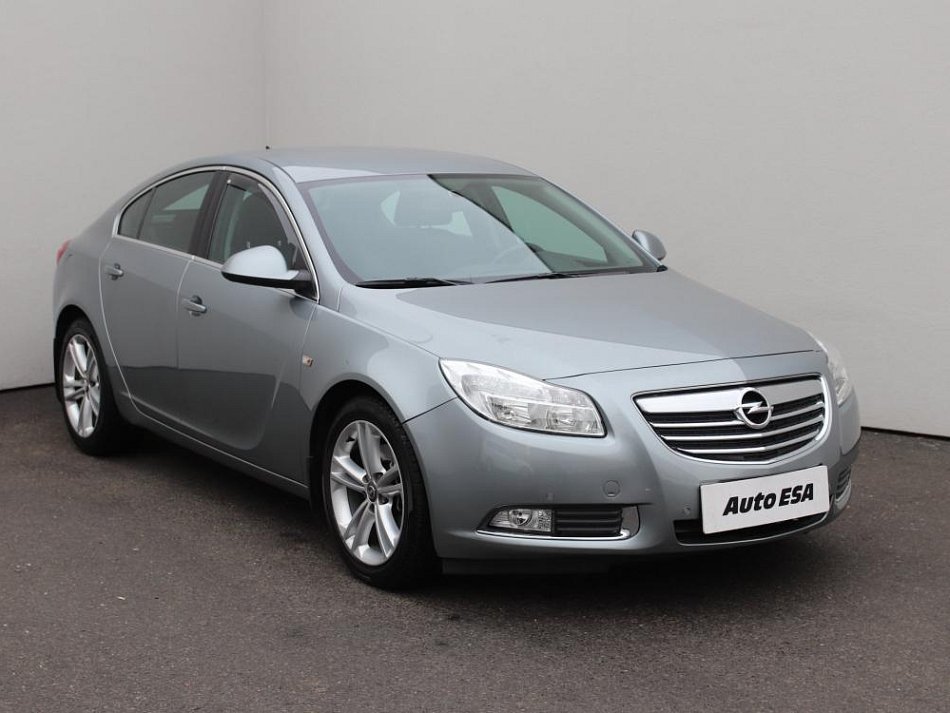 Opel Insignia 2.0 CDTi Cosmo 118kW