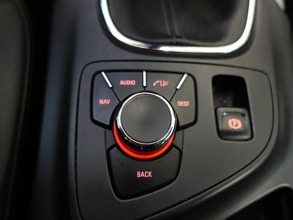 Opel Insignia 2.0 CDTi Cosmo 118kW