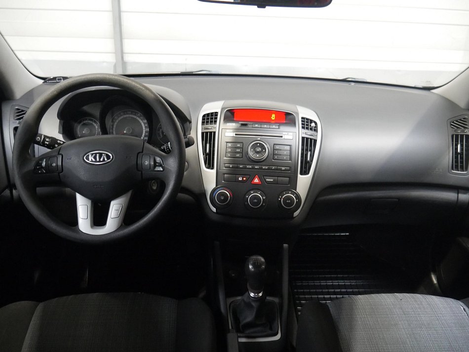 Kia Ceed 1.4CVVT 