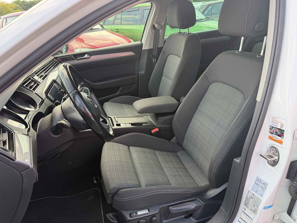 Volkswagen Passat 1.5 TSi 