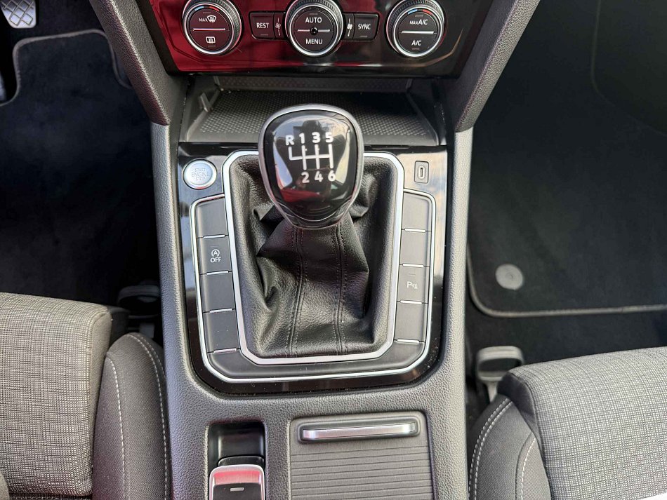 Volkswagen Passat 1.5 TSi 