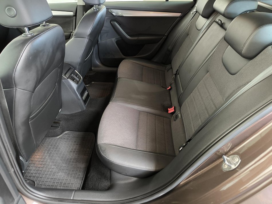 Škoda Octavia III 2.0 TDi Elegance