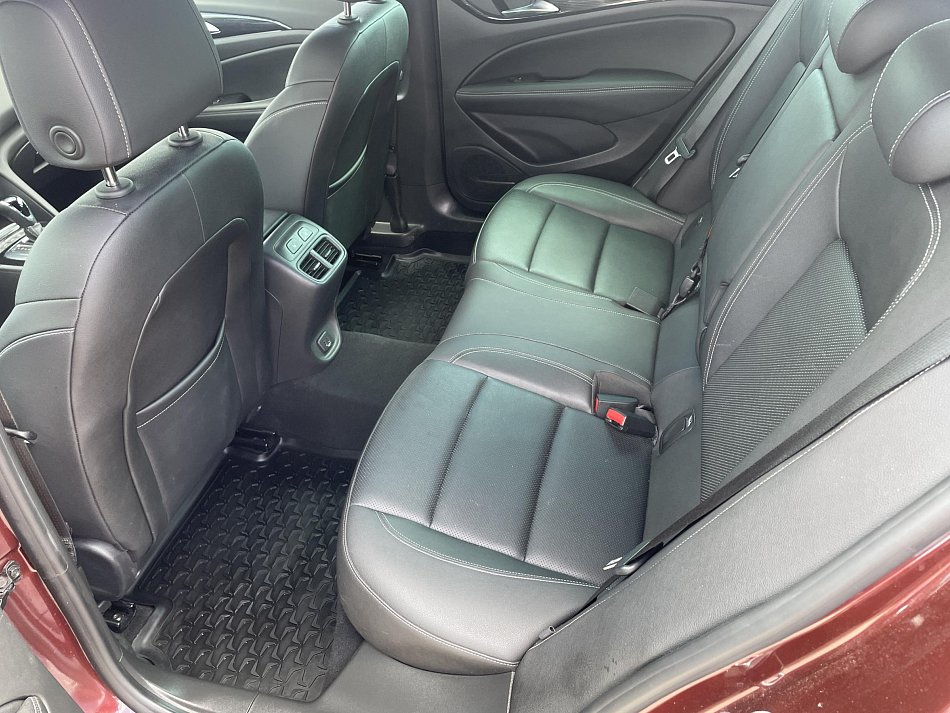 Opel Insignia 2.0 CDTi 
