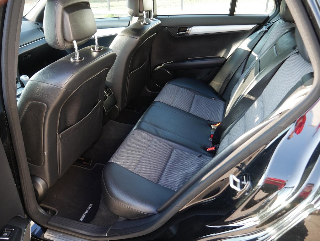 Mercedes-Benz Třída C 2.2CDI  C200