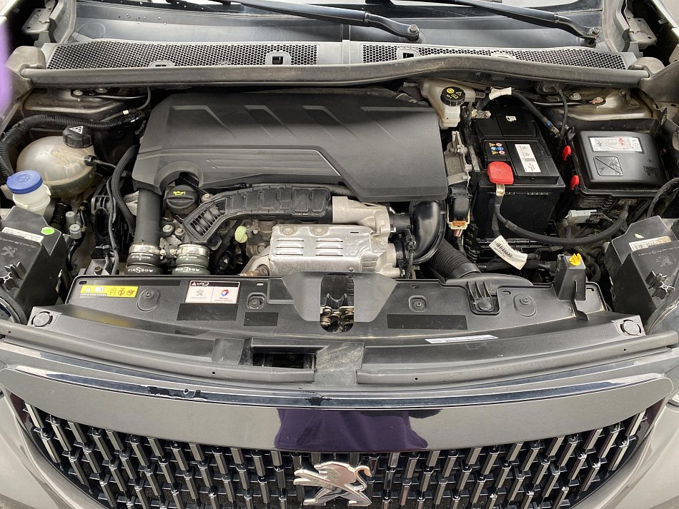 Peugeot 2008 1.2 PT GT