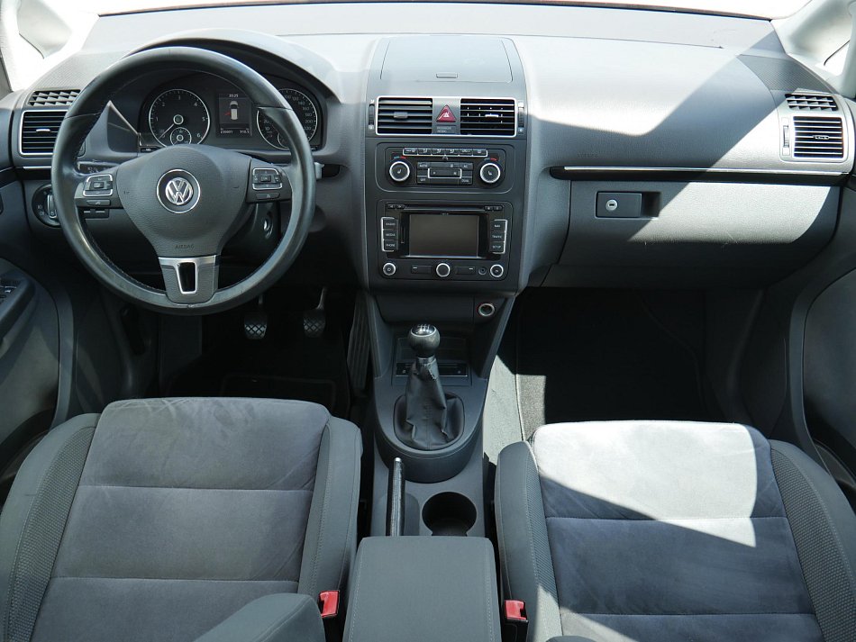 Volkswagen Touran 1.6 TDi 