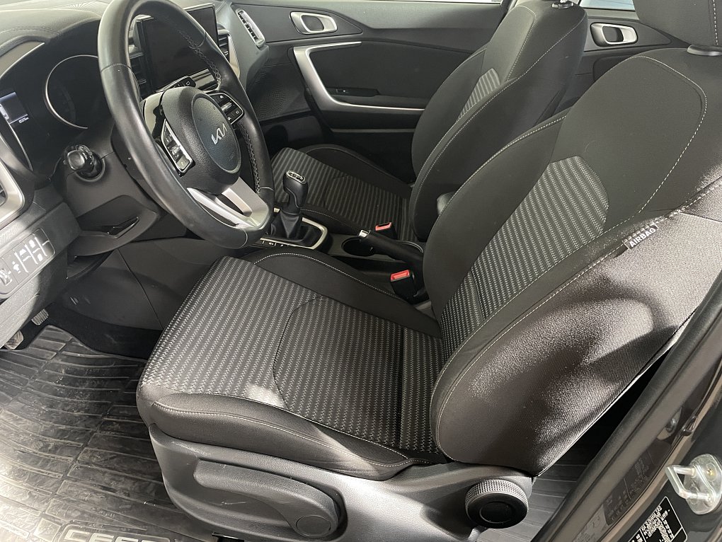 Kia Ceed 1.5 T-GDi TOP