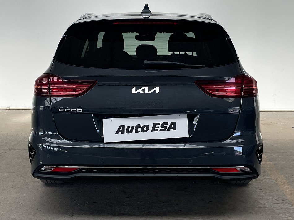 Kia Ceed 1.5 T-GDi TOP