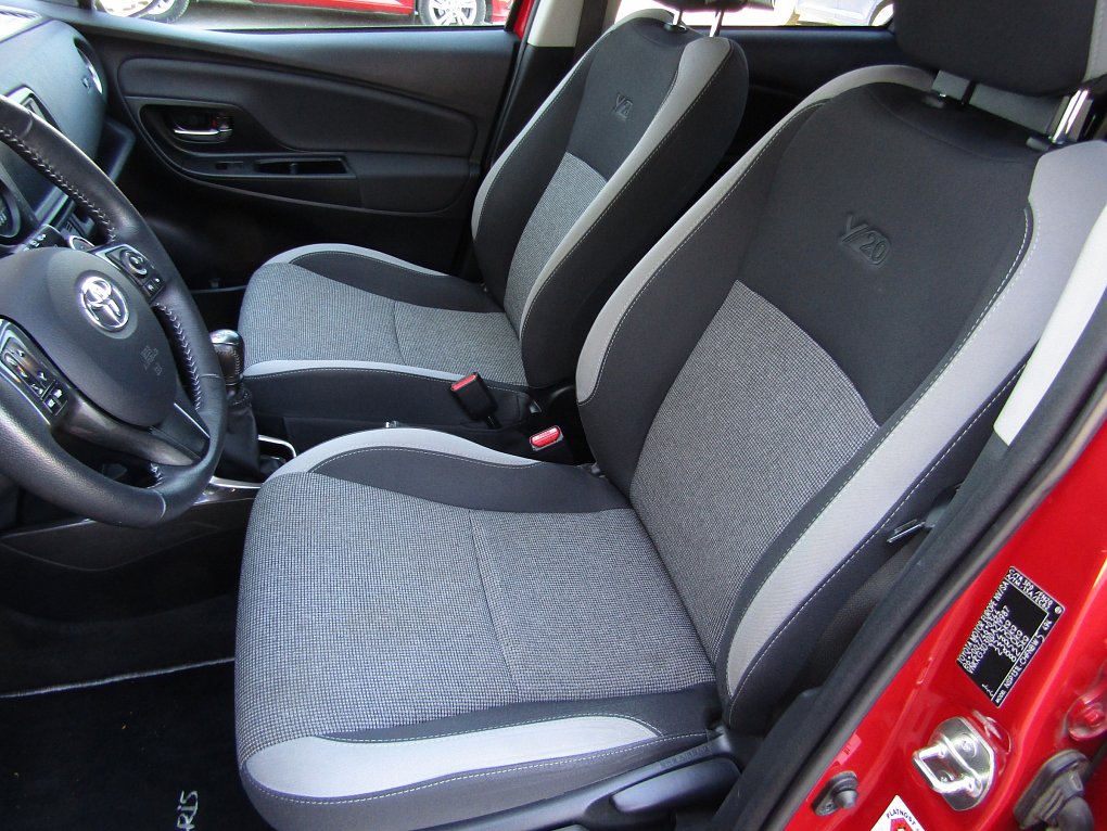 Toyota Yaris 1.5 VVT-i Active