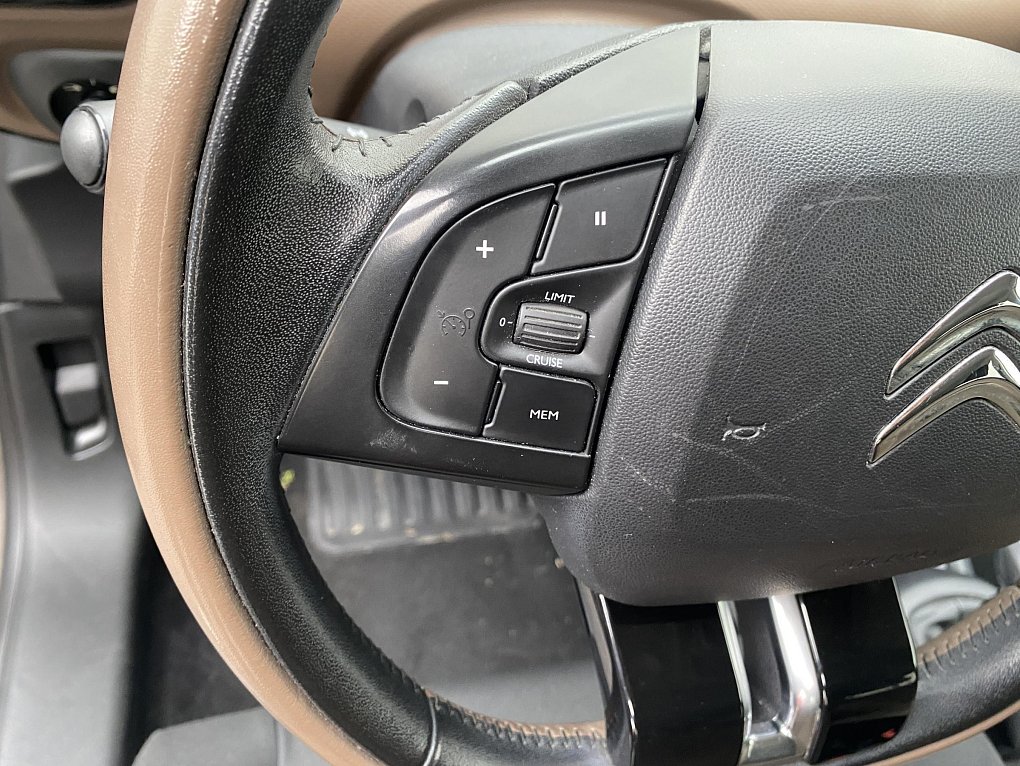 Citroën C4 Cactus 1.6 HDi 