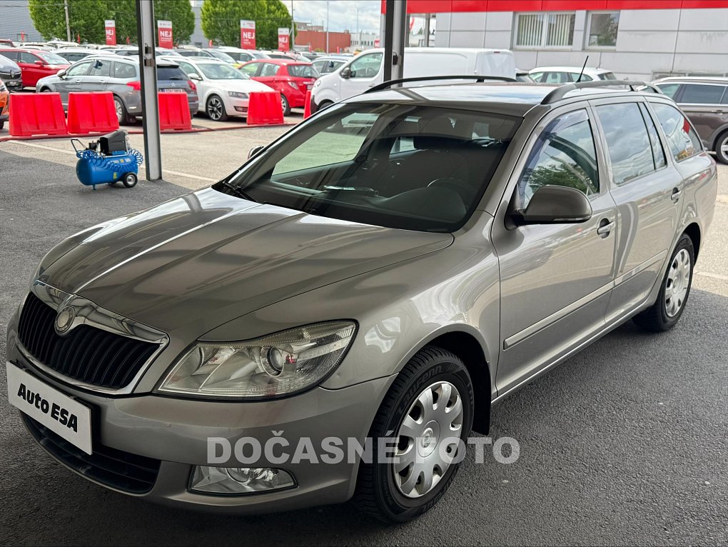 Škoda Octavia II 1.6 MPi Ambiente