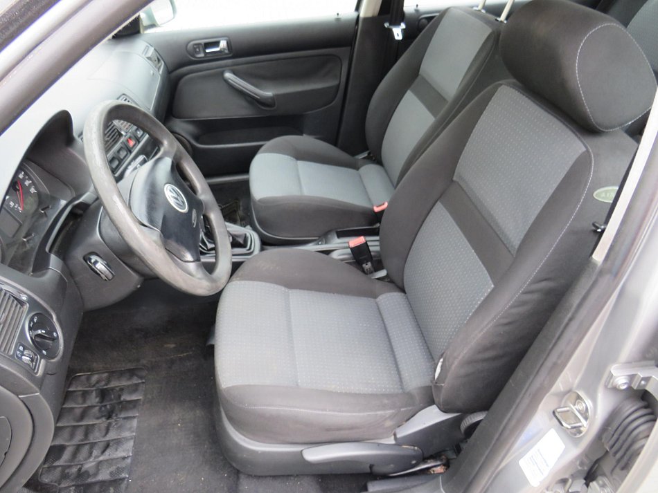 Volkswagen Golf 1.4i 