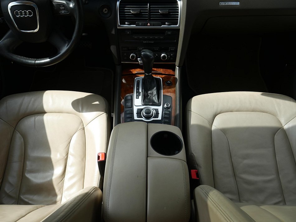 Audi Q7 3.6 FSi  Quattro, 7míst