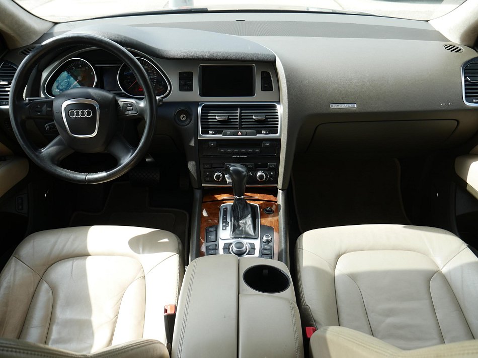 Audi Q7 3.6 FSi  Quattro, 7míst