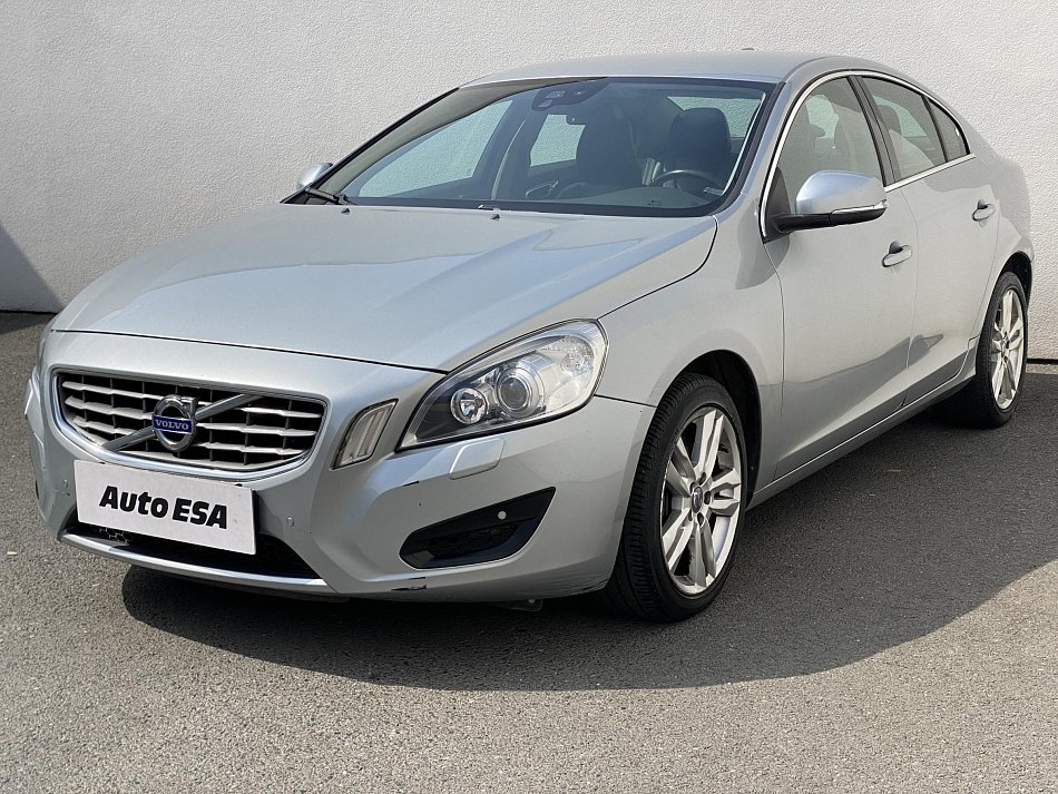 Volvo S60 2.4 D5  AWD