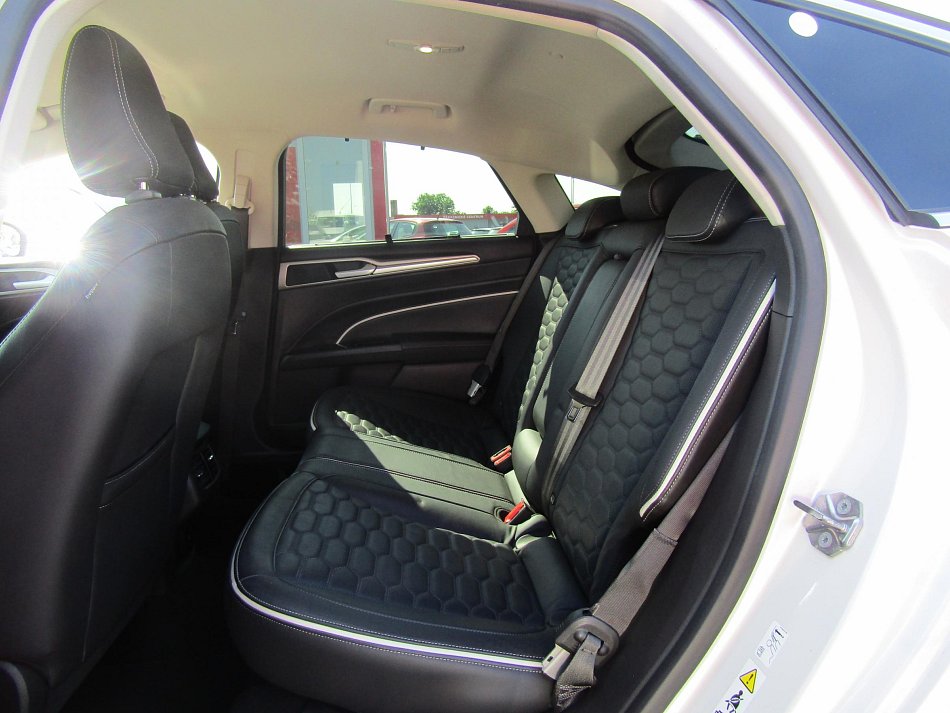 Ford Mondeo 2.0 TDCi Vignale 4x4