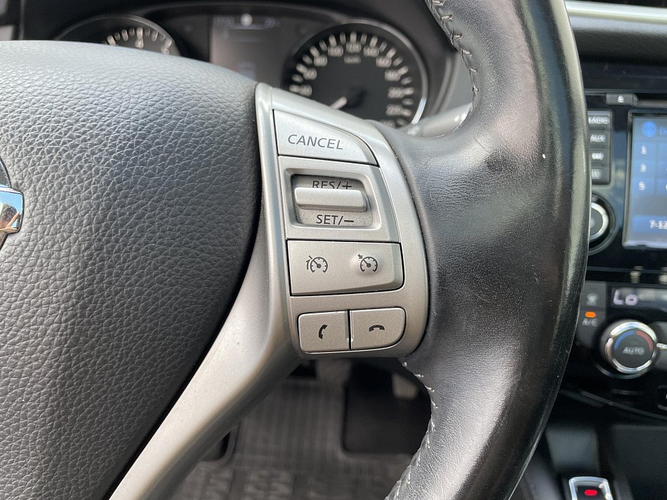 Nissan Qashqai 1.2i 