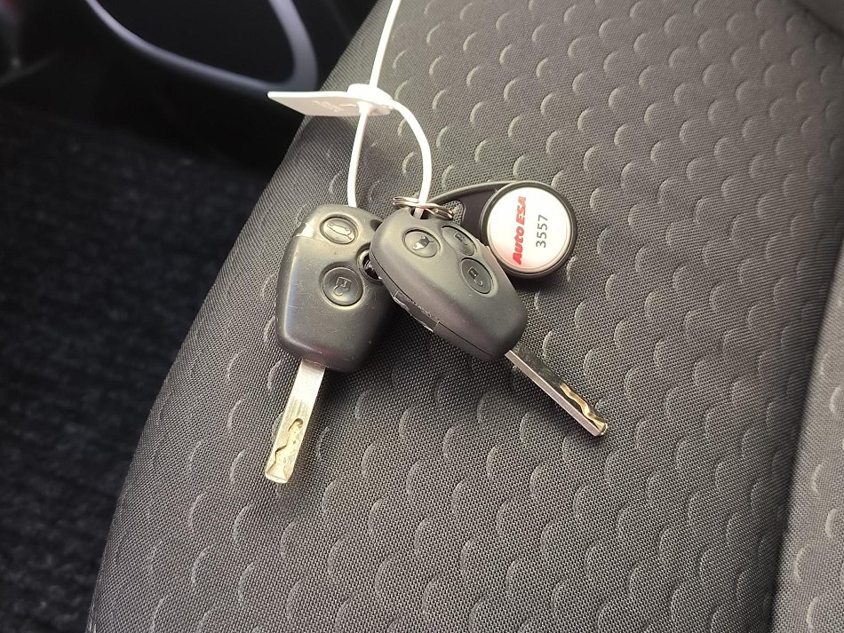 Opel Vivaro 1.6CDTi  5míst