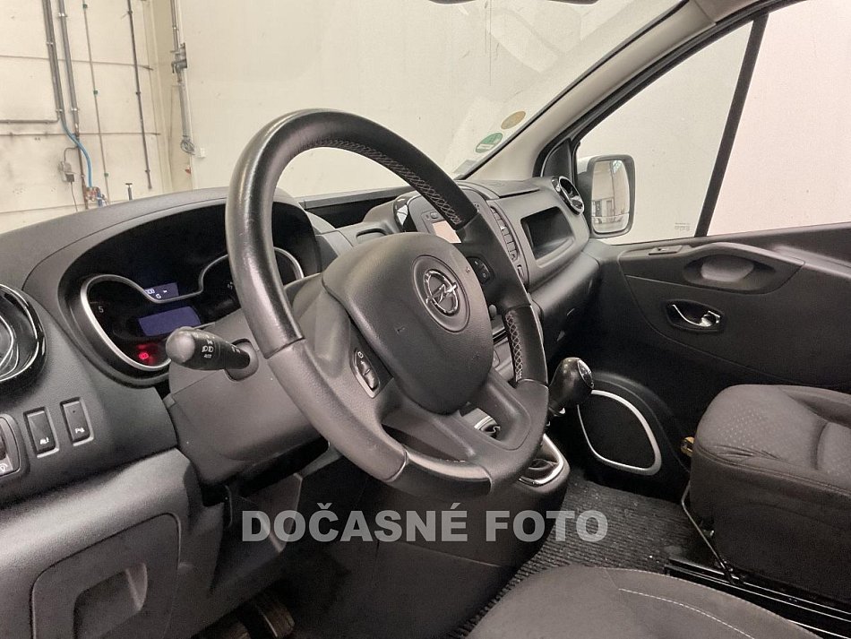 Opel Vivaro 1.6CDTi  5míst