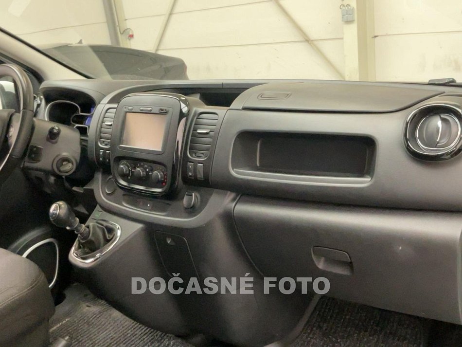 Opel Vivaro 1.6CDTi  5míst