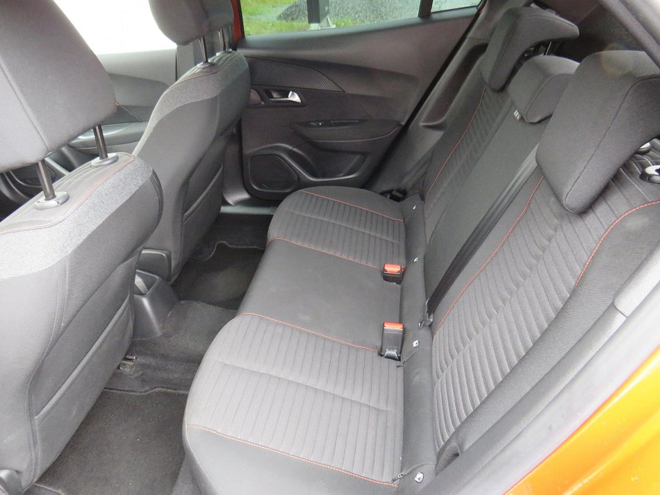 Peugeot 2008 1.2PT 