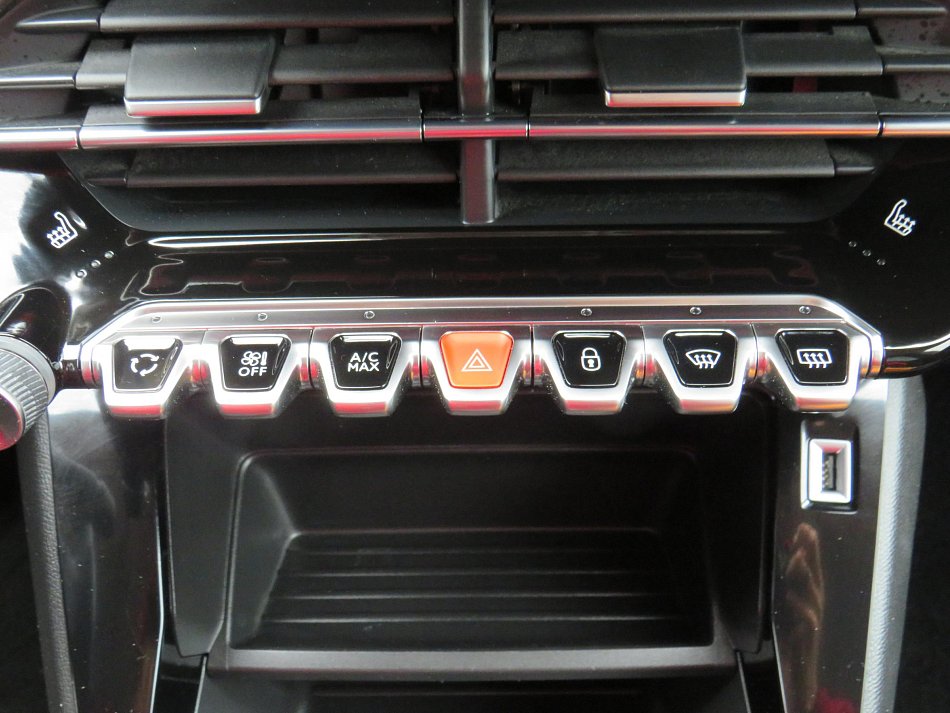 Peugeot 2008 1.2PT 