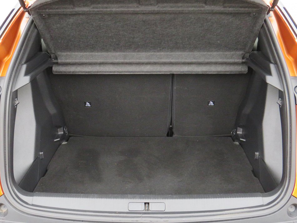 Peugeot 2008 1.2PT 