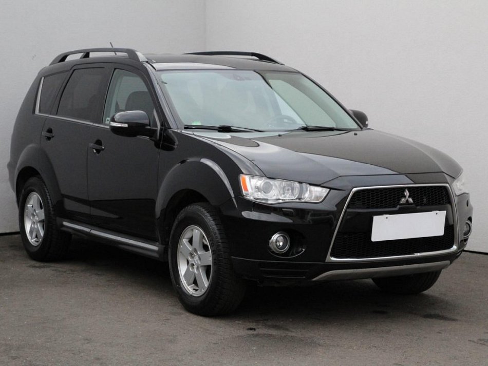 Mitsubishi Outlander 2.4  4x4