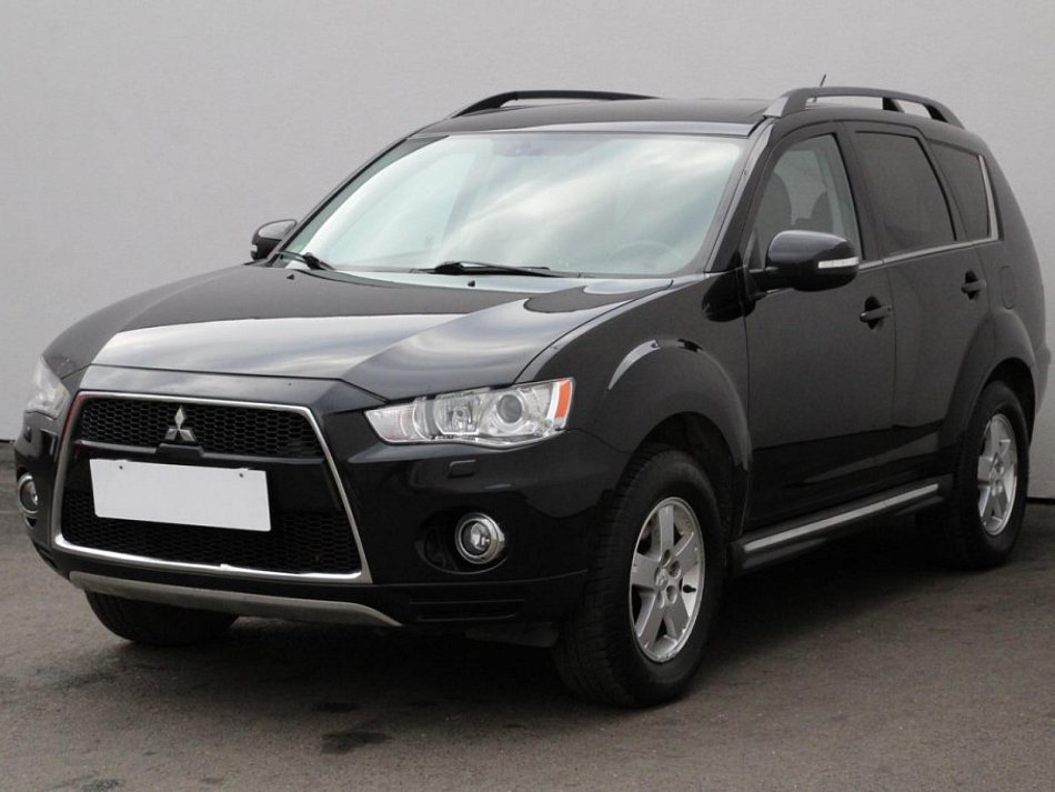 Mitsubishi Outlander 2.4  4x4
