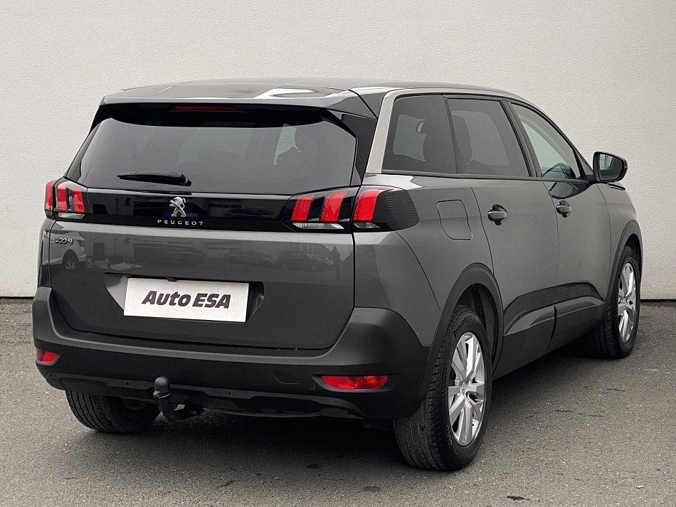 Peugeot 5008 1.2PT Active 7míst