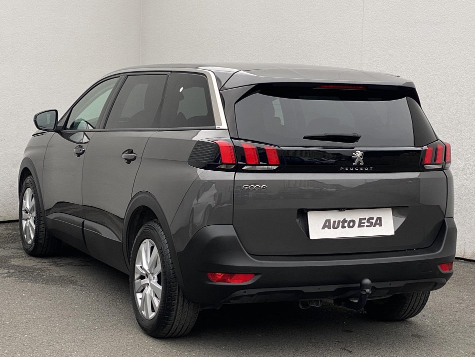 Peugeot 5008 1.2PT Active 7míst