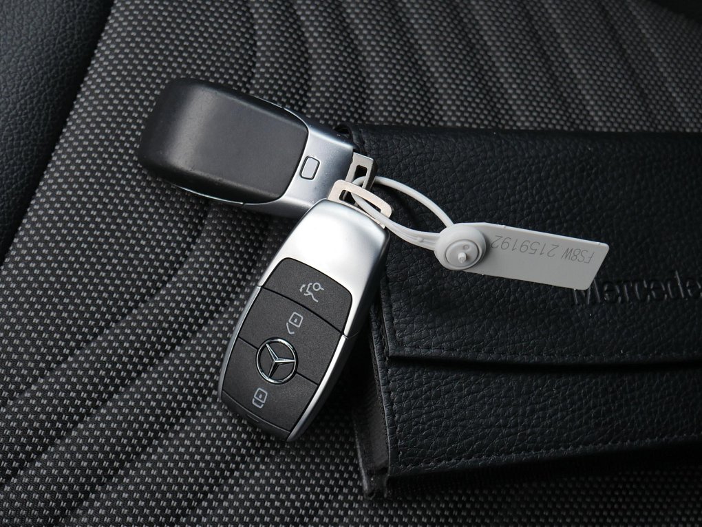 Mercedes-Benz CLA 2.0 D  200 d