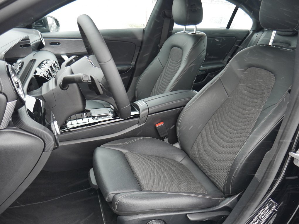 Mercedes-Benz CLA 2.0 D  200 d