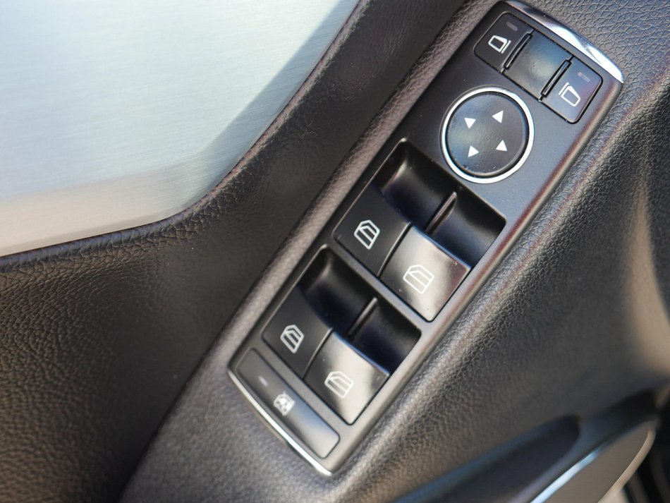 Mercedes-Benz Třída C 2.2CDI  C200