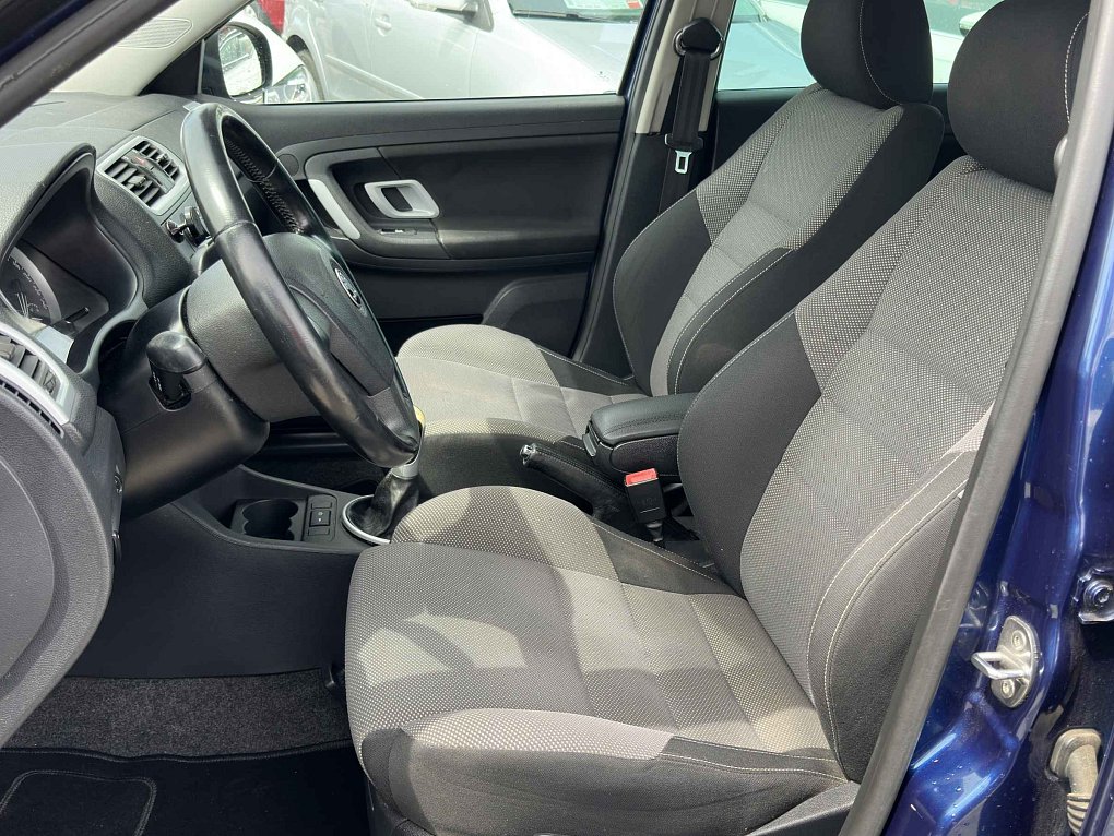 Škoda Fabia II 1.2 HTP Sport