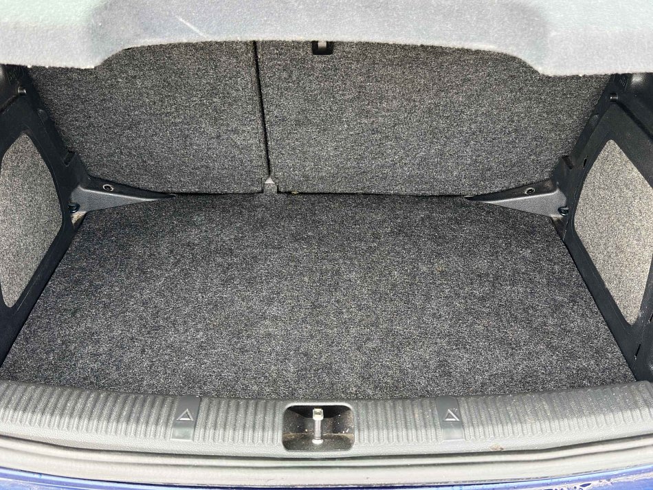 Škoda Fabia II 1.2 HTP Sport