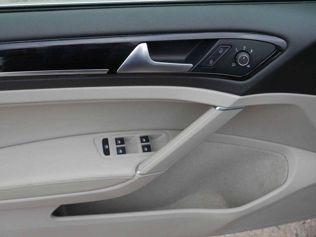 Volkswagen Golf 1.6TDi 