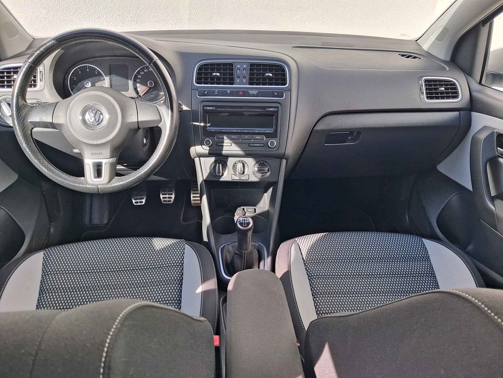 Volkswagen Polo 1.2 TSi CROSS