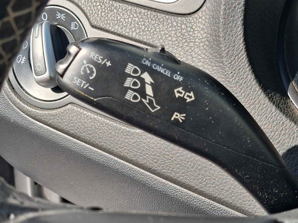 Volkswagen Polo 1.2 TSi CROSS