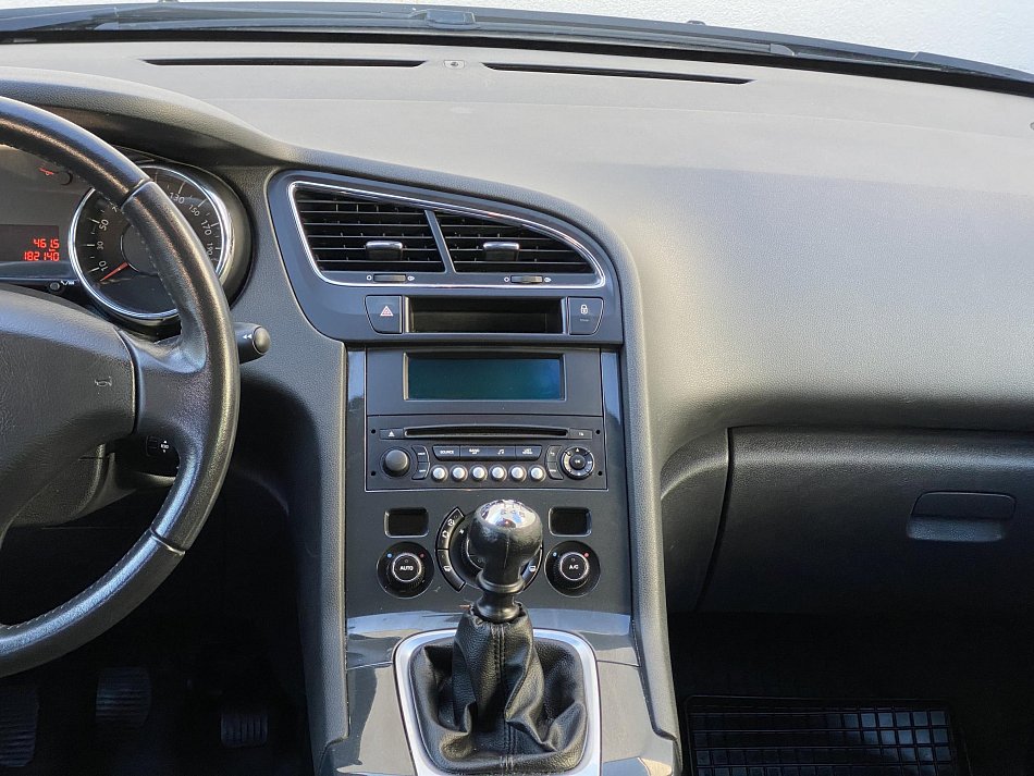Peugeot 5008 2.0HDi 