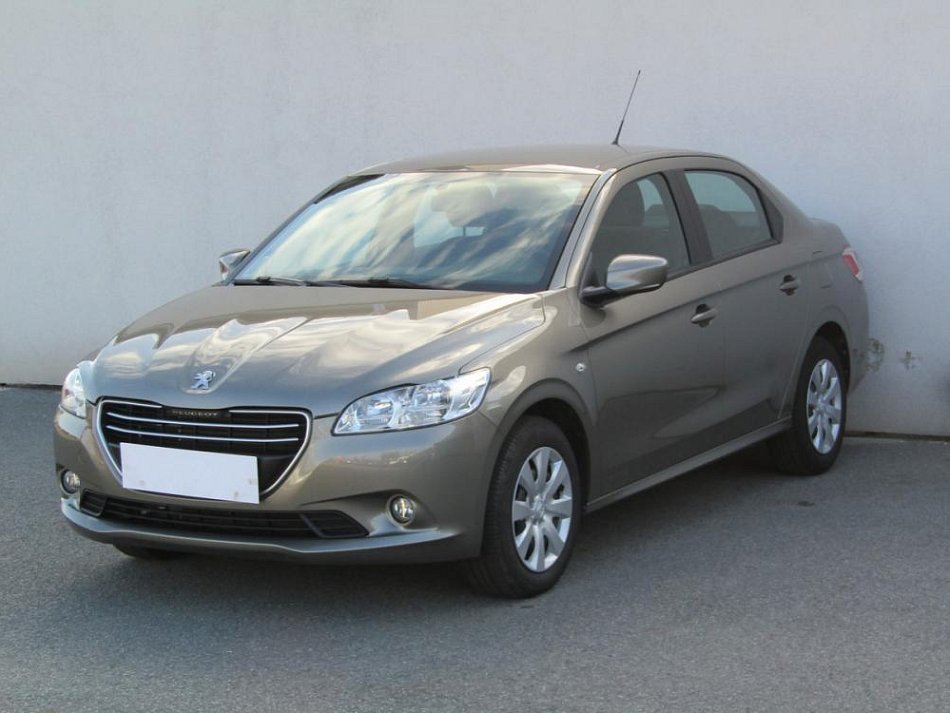 Peugeot 301 1.6 VTi 