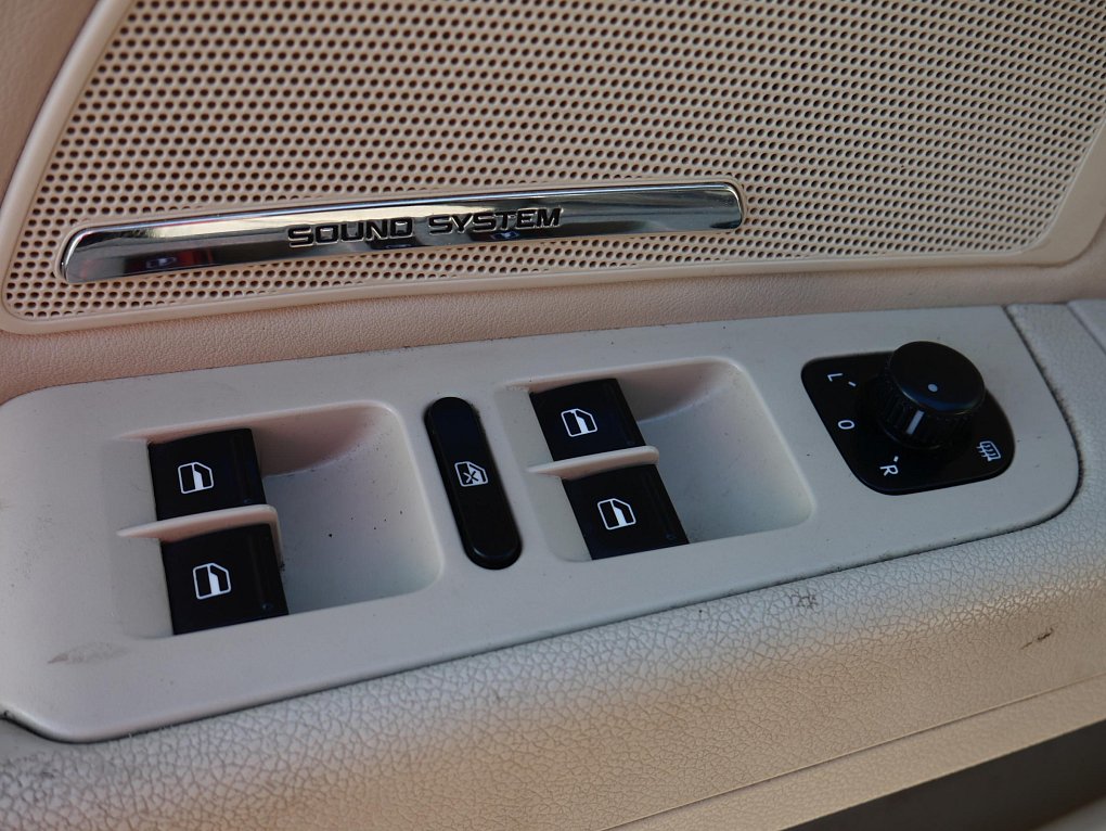 Škoda Superb II 2.0 TDi Elegance 4x4