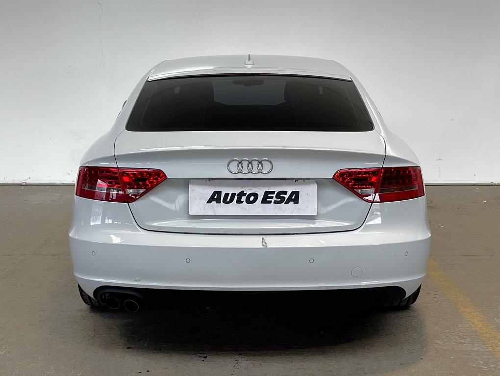 Audi A5 2.0 TDi S-line
