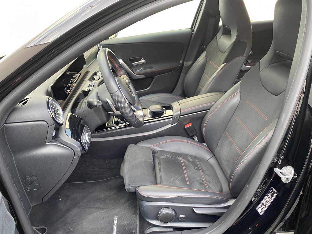 Mercedes-Benz Třída A 1.3  A250e