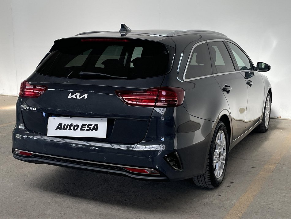 Kia Ceed 1.5 T-GDi TOP